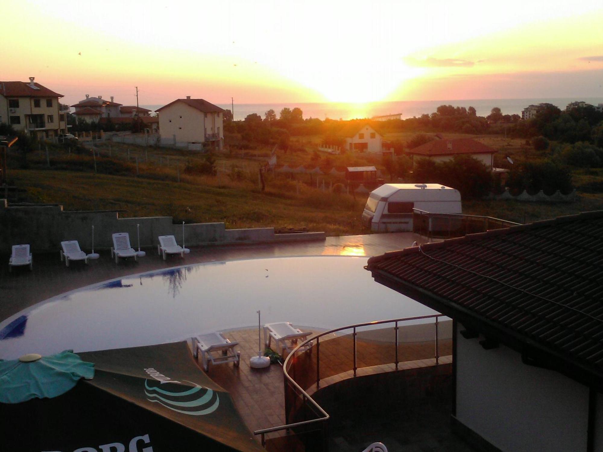 St George Apartcomplex Shkorpilovtsi Quarto foto